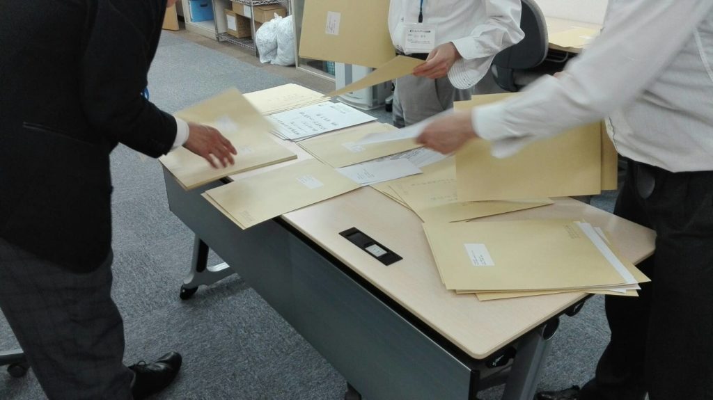 事務作業:郵便物仕分け